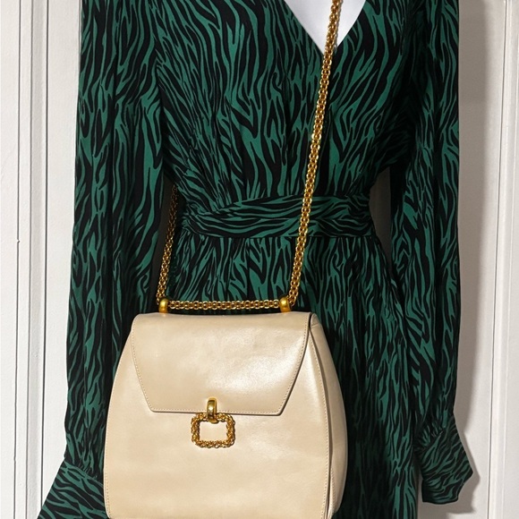 Paloma Picasso vintage Dead stock gold plated cream leathered shoulder bag - Picture 4 of 16